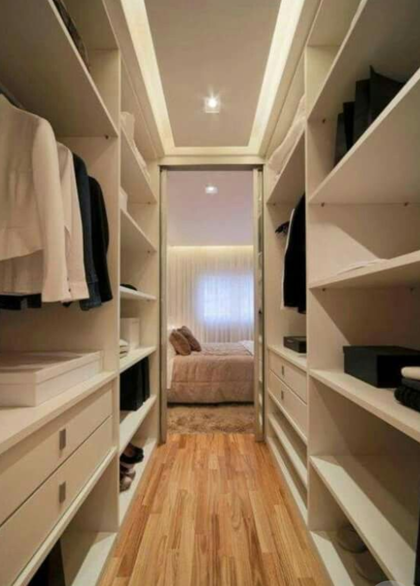 П-образная гардеробная комната в спальню Анапа