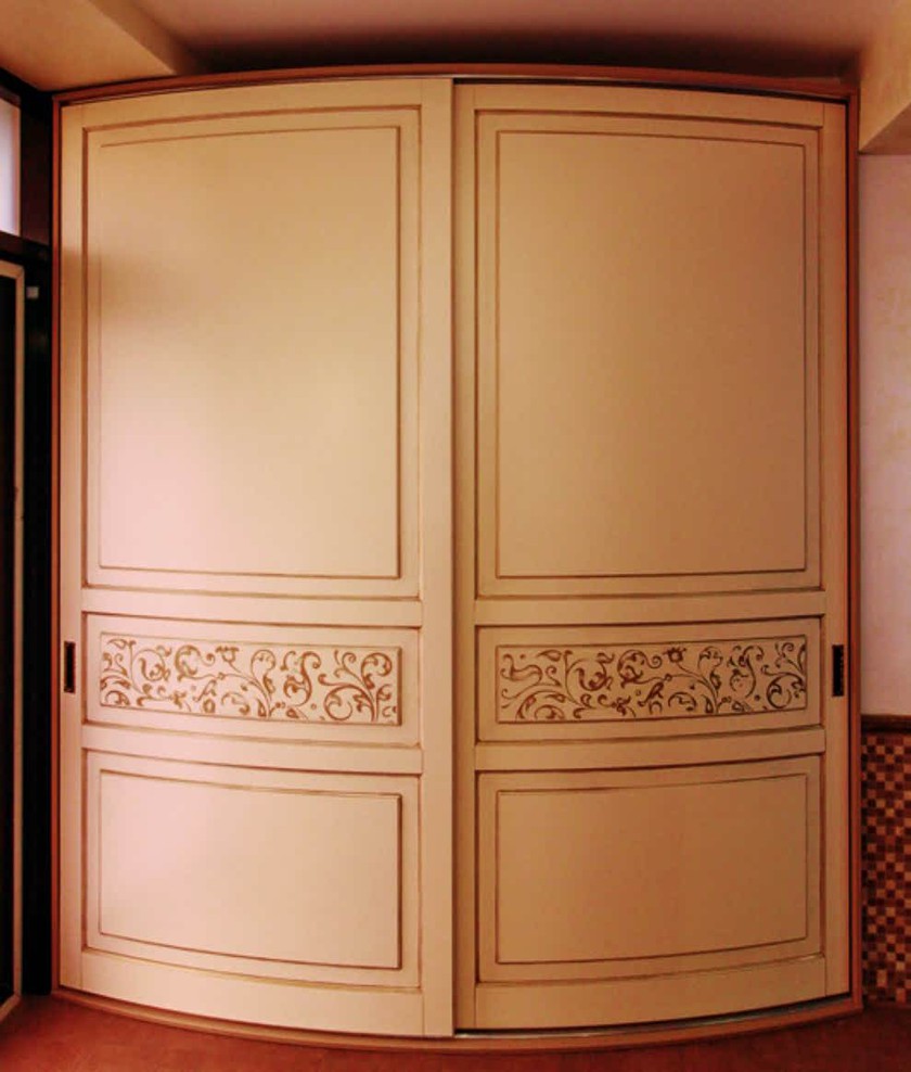 Радиусный шкаф купе с фрезеровкой, эмаль Анапа
